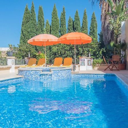 Central Villa Flatlet With Pool - Free Parking And Wifi Lija Exterior photo