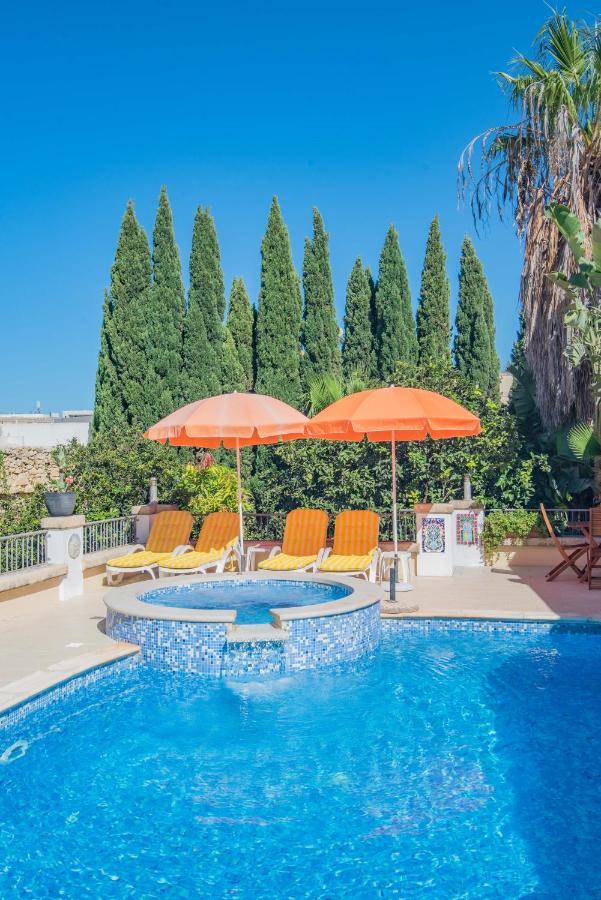 Central Villa Flatlet With Pool - Free Parking And Wifi Lija Exterior photo